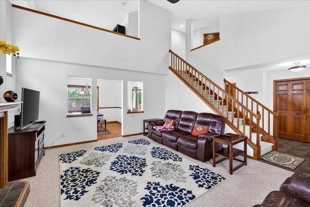 26 Yarrow Circle, Madison, WI 53719