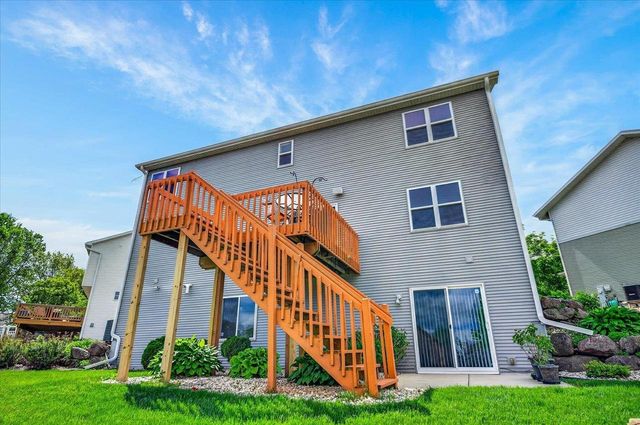 26 Yarrow Circle, Madison, WI 53719