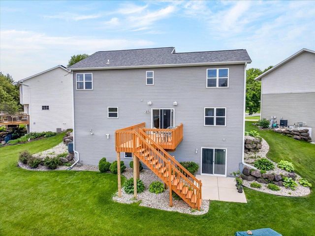26 Yarrow Circle, Madison, WI 53719
