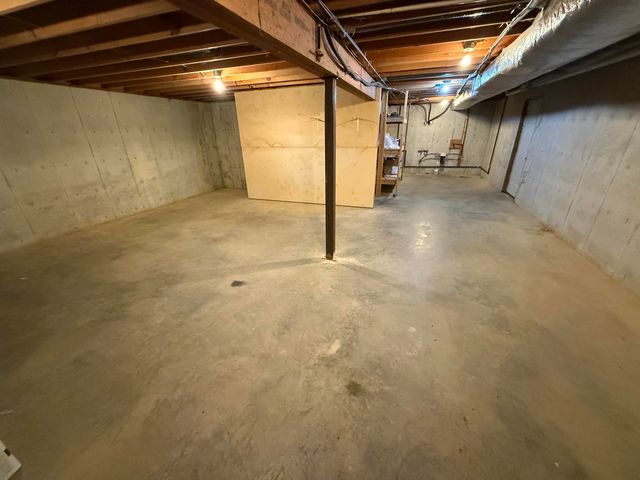 1233 Dog Trot Road, Frenchburg, KY 40322