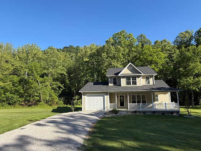 1233 Dog Trot Road, Frenchburg, KY 40322