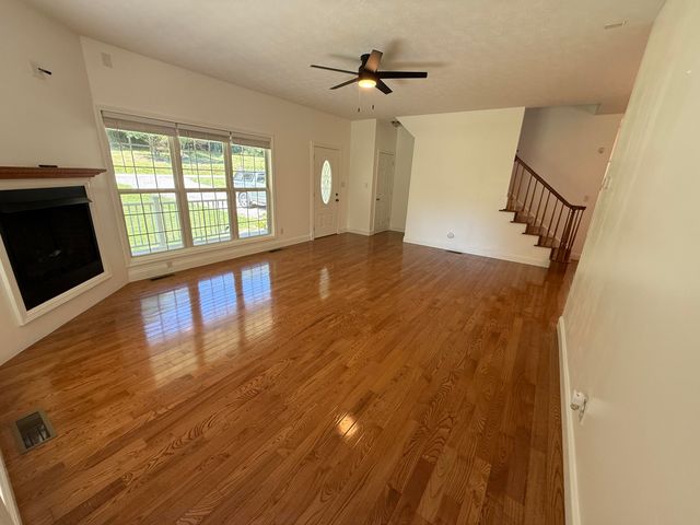 1233 Dog Trot Road, Frenchburg, KY 40322