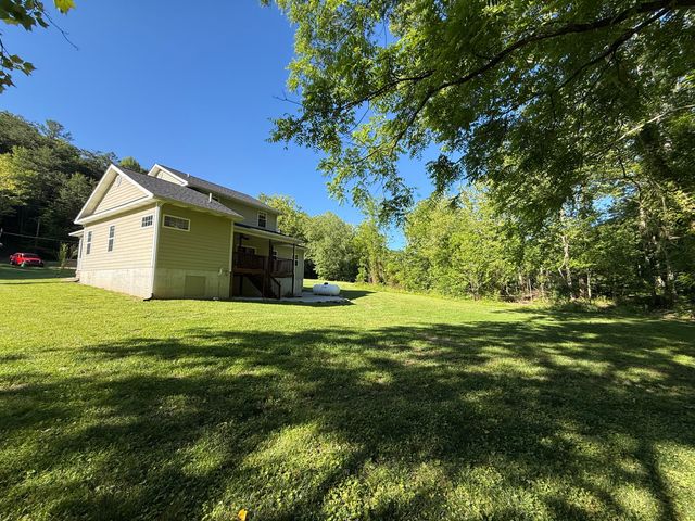 1233 Dog Trot Road, Frenchburg, KY 40322
