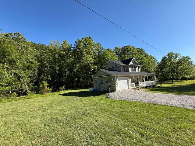 1233 Dog Trot Road, Frenchburg, KY 40322
