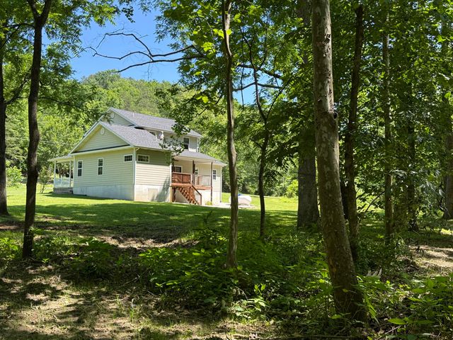 1233 Dog Trot Road, Frenchburg, KY 40322