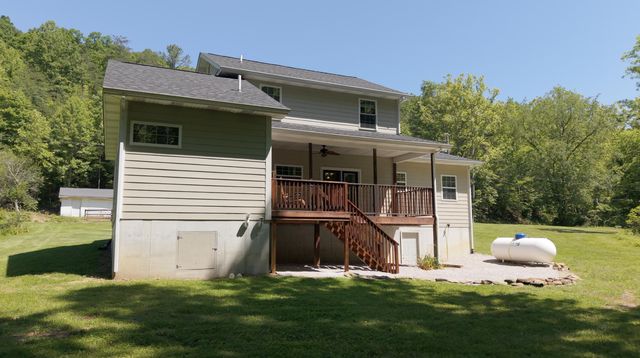 1233 Dog Trot Road, Frenchburg, KY 40322