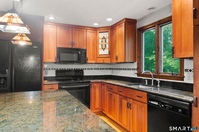 78 Rambling Road, Vernon, CT 06066