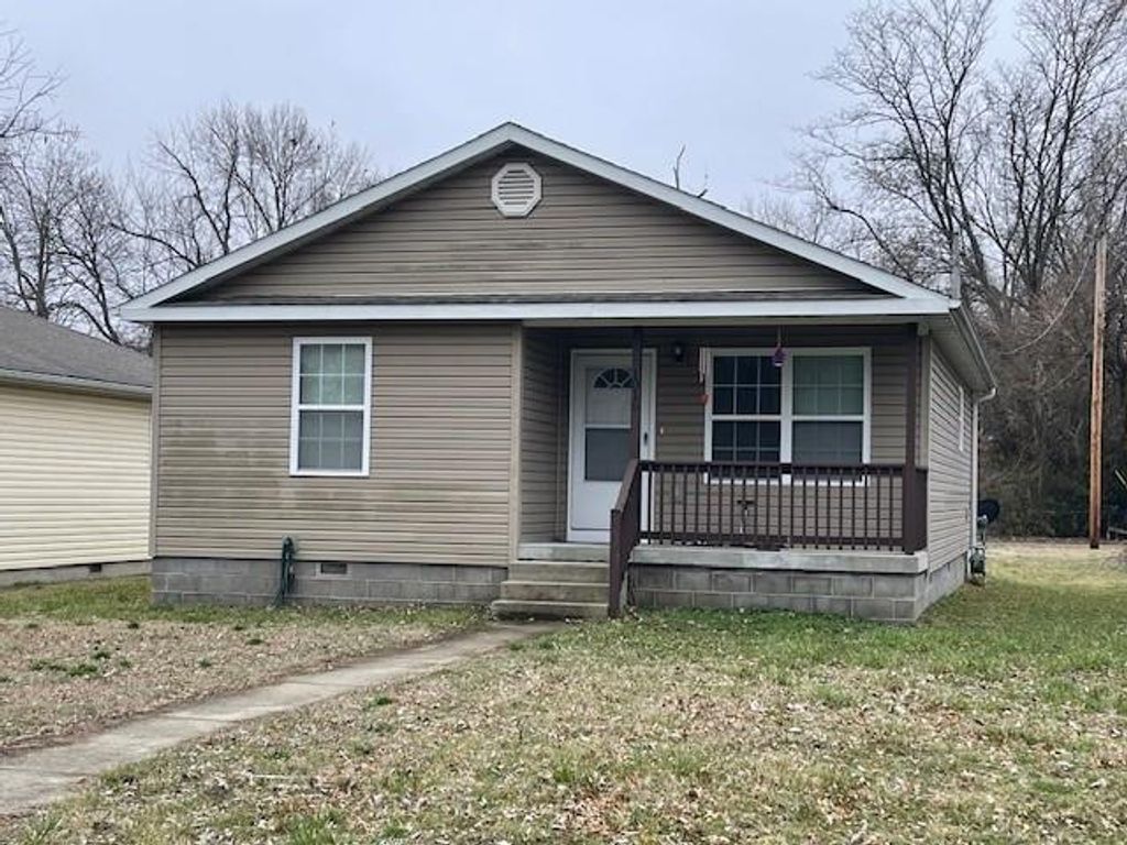 1016 E 16th Street, Pittsburg, KS 66762