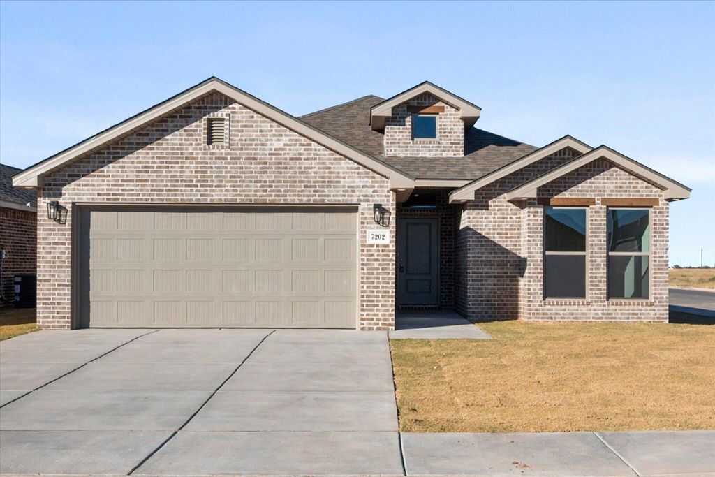 7202 8th Street, Lubbock, TX 79416
