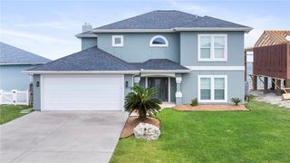 317 Bayview Dr, Aransas Pass, TX 78336