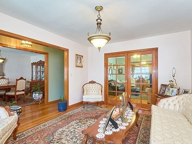 71 Oak St., Somerville, MA 02143