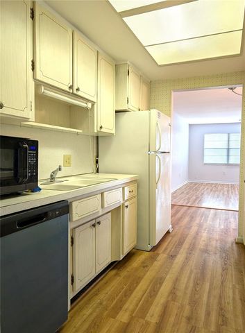 5850 18TH STREET N 23, St Petersburg, FL 33714