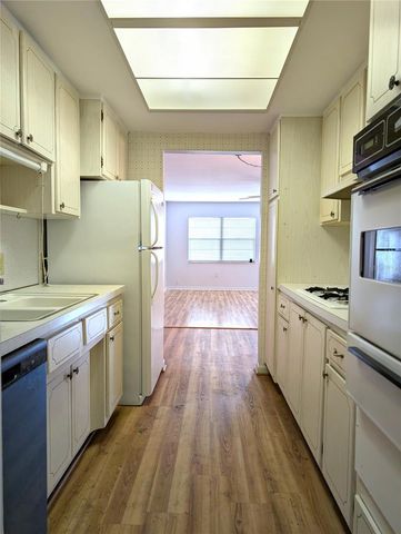 5850 18TH STREET N 23, St Petersburg, FL 33714