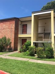 13480 S Thorntree Drive 202, Houston, TX 77015