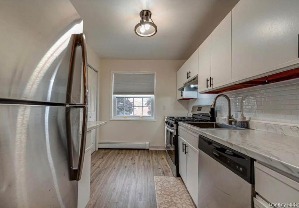88-20 Parsons Boulevard 3D, Jamaica, NY 11432 — photo 3