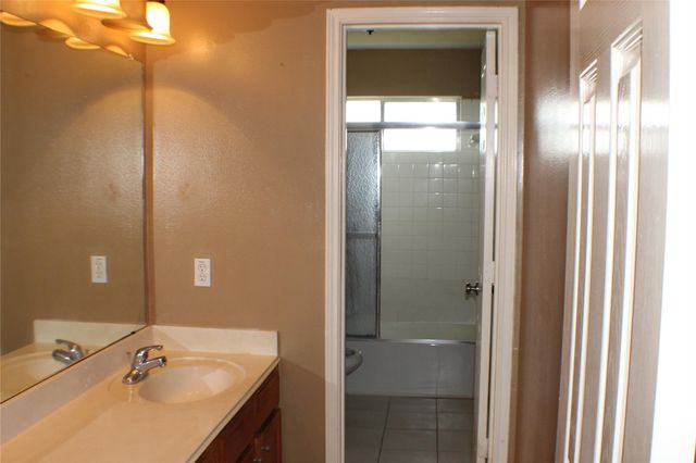 12231 Ashford Park Drive, Sugar Land, TX 77478