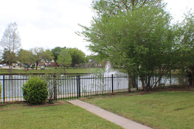 12231 Ashford Park Drive, Sugar Land, TX 77478