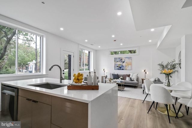 2524 41ST ST NW #1, Washington, DC 20007