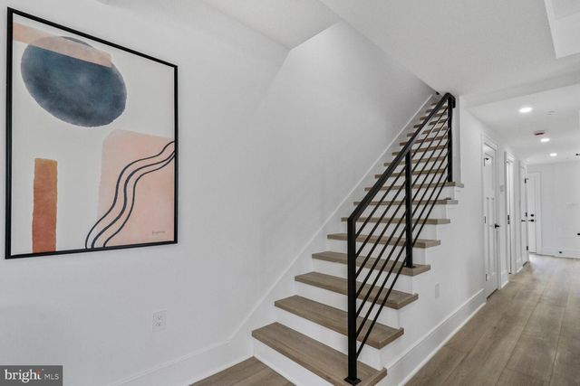 2524 41ST ST NW #1, Washington, DC 20007