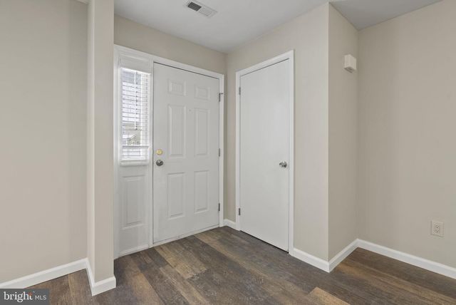 506 OLIPHANT LN, Mount Laurel, NJ 08054