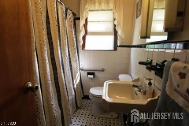 2011 Hamilton Boulevard, South Plainfield, NJ 07080