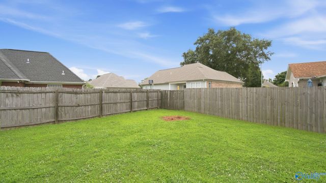 231 Deer Tracks Circle, Owens Cross Roads, AL 35763