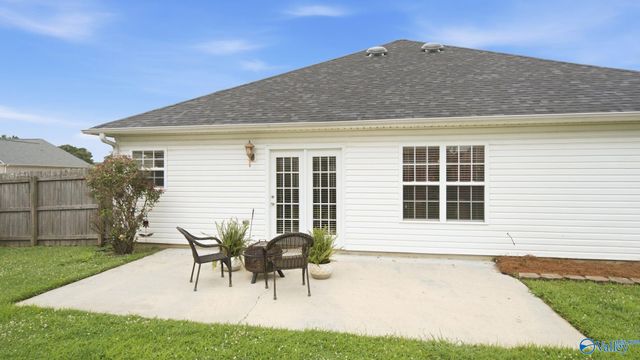 231 Deer Tracks Circle, Owens Cross Roads, AL 35763