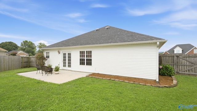 231 Deer Tracks Circle, Owens Cross Roads, AL 35763