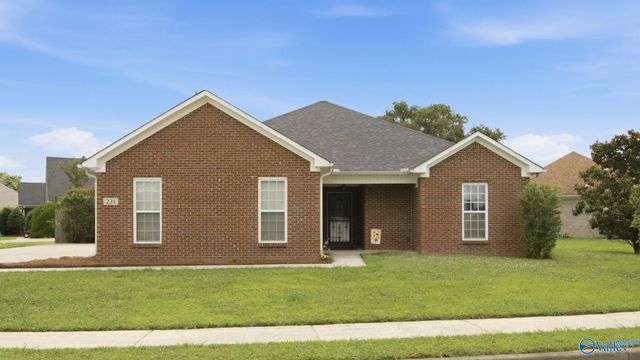 231 Deer Tracks Circle, Owens Cross Roads, AL 35763