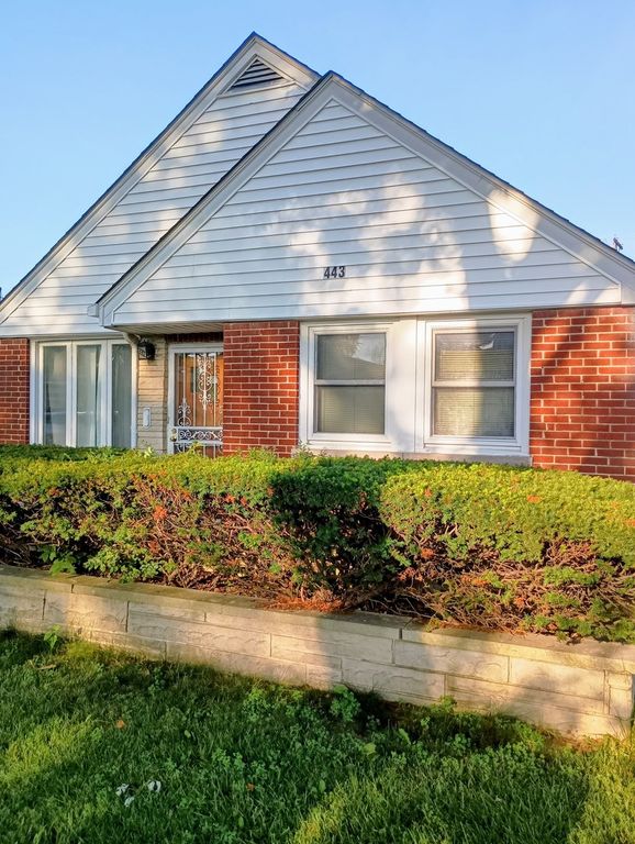 443 Granville Avenue, Bellwood, IL 60104
