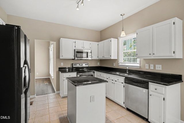 5524 Edgebury Road, Raleigh, NC 27613