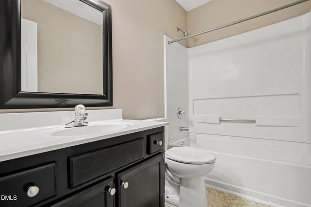 5524 Edgebury Road, Raleigh, NC 27613