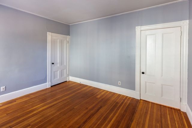 5 Lothrop St, Plymouth, MA 02360