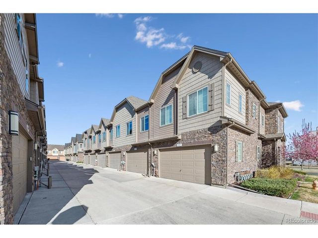 522 E Dry Creek Pl, Littleton, CO 80122