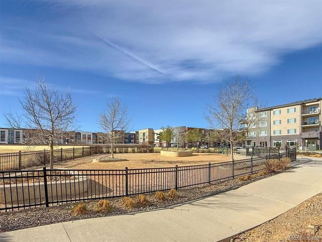 522 E Dry Creek Pl, Littleton, CO 80122