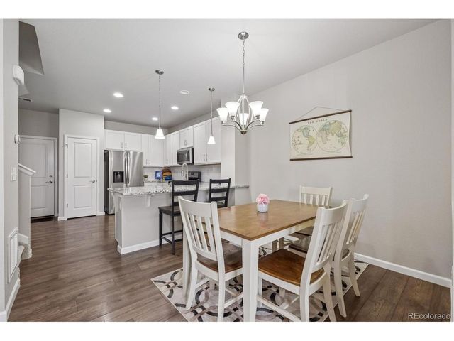 522 E Dry Creek Pl, Littleton, CO 80122