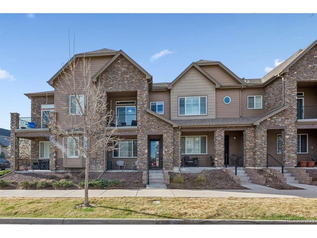 522 E Dry Creek Pl, Littleton, CO 80122