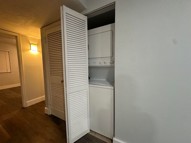 1951 N Meridian Rd Apt 63, Tallahassee, FL 32303