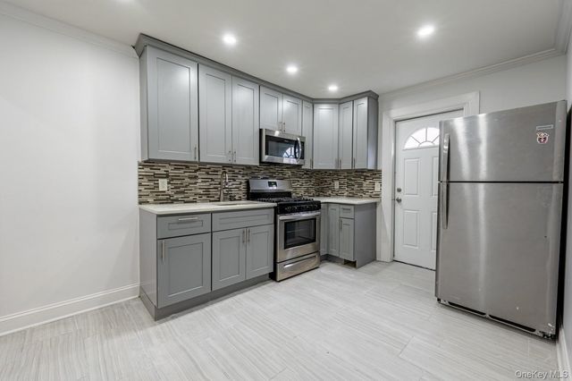 2354 Waterbury Avenue, Bronx, NY 10462