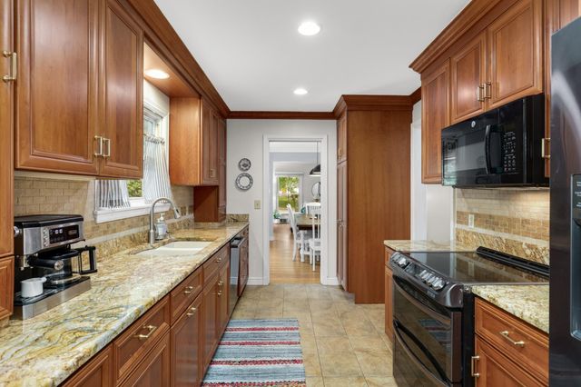 9100 Club Road, Saint Louis Park, MN 55426