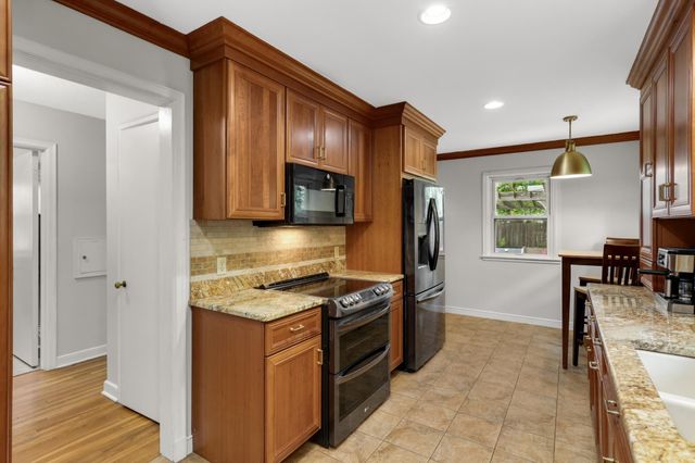 9100 Club Road, Saint Louis Park, MN 55426