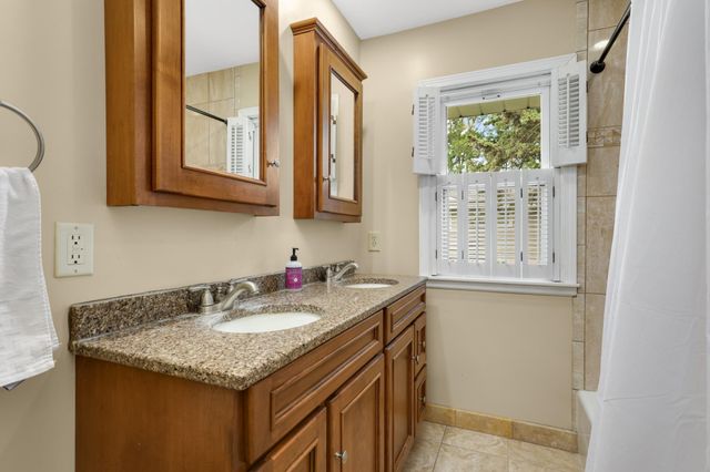 9100 Club Road, Saint Louis Park, MN 55426