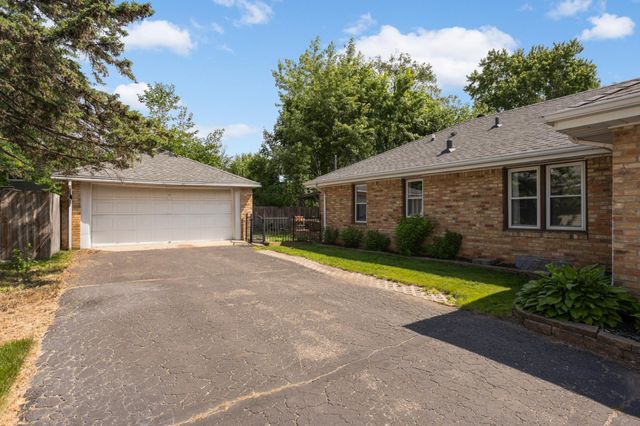 9100 Club Road, Saint Louis Park, MN 55426