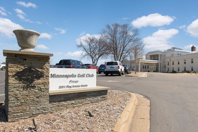 9100 Club Road, Saint Louis Park, MN 55426