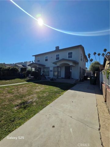 4915 2nd, Los Angeles, CA 90043