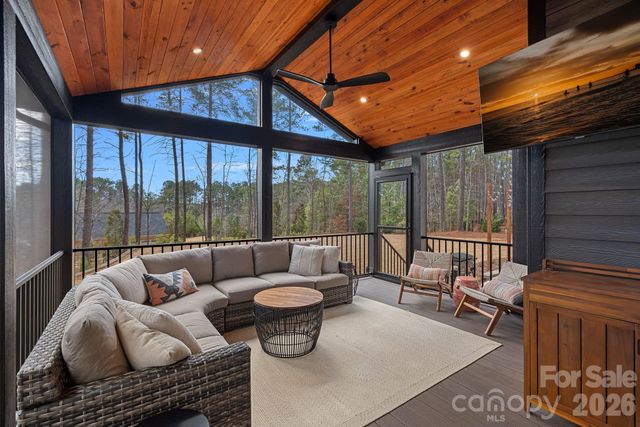 6840 Kingfisher Court, Denver, NC 28037