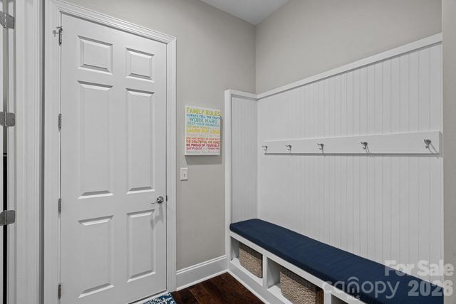 6840 Kingfisher Court, Denver, NC 28037