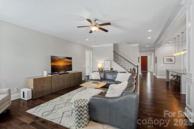 6840 Kingfisher Court, Denver, NC 28037