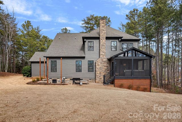 6840 Kingfisher Court, Denver, NC 28037