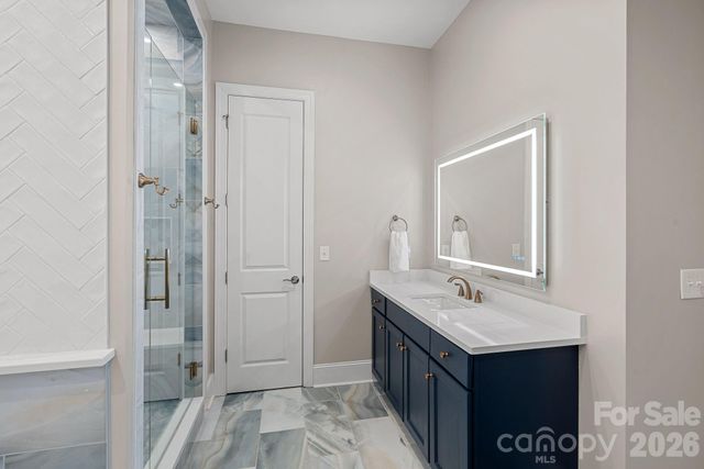 6840 Kingfisher Court, Denver, NC 28037